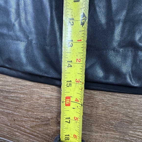 Express Women's Faux Leather Mini Skirt, Black, Size 4, Lined, Party/Holiday - Picture 6 of 8